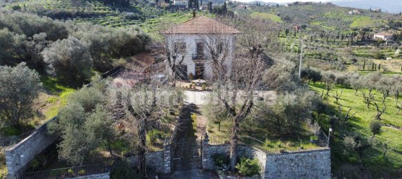 4 bedrooms Villa in Quarrata, Italy No. 211467 2