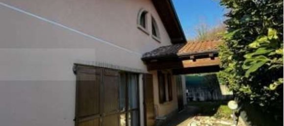 5 rooms Apartment in Besozzo, Italy No. 262464 7