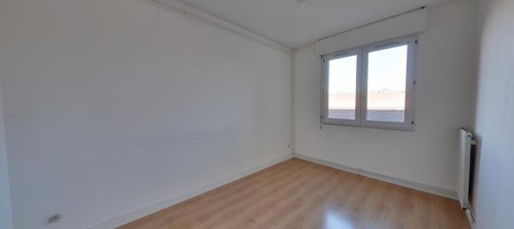 3 bedrooms Apartment in Le Pont-de-Claix, France No. 202660 7