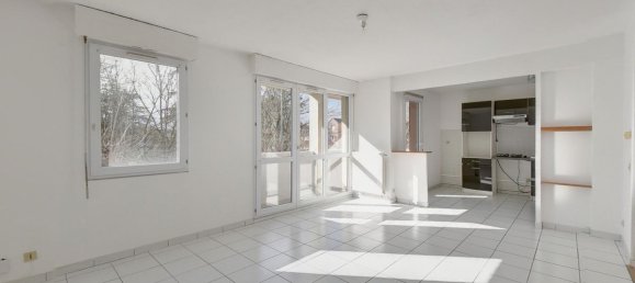 3 bedrooms Apartment in Le Pont-de-Claix, France No. 202660 10