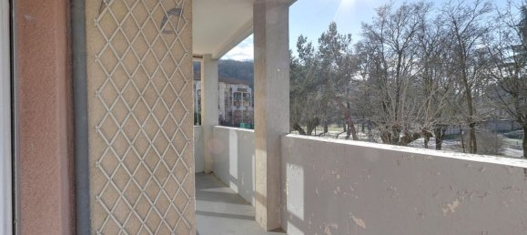 3 bedrooms Apartment in Le Pont-de-Claix, France No. 202660 9