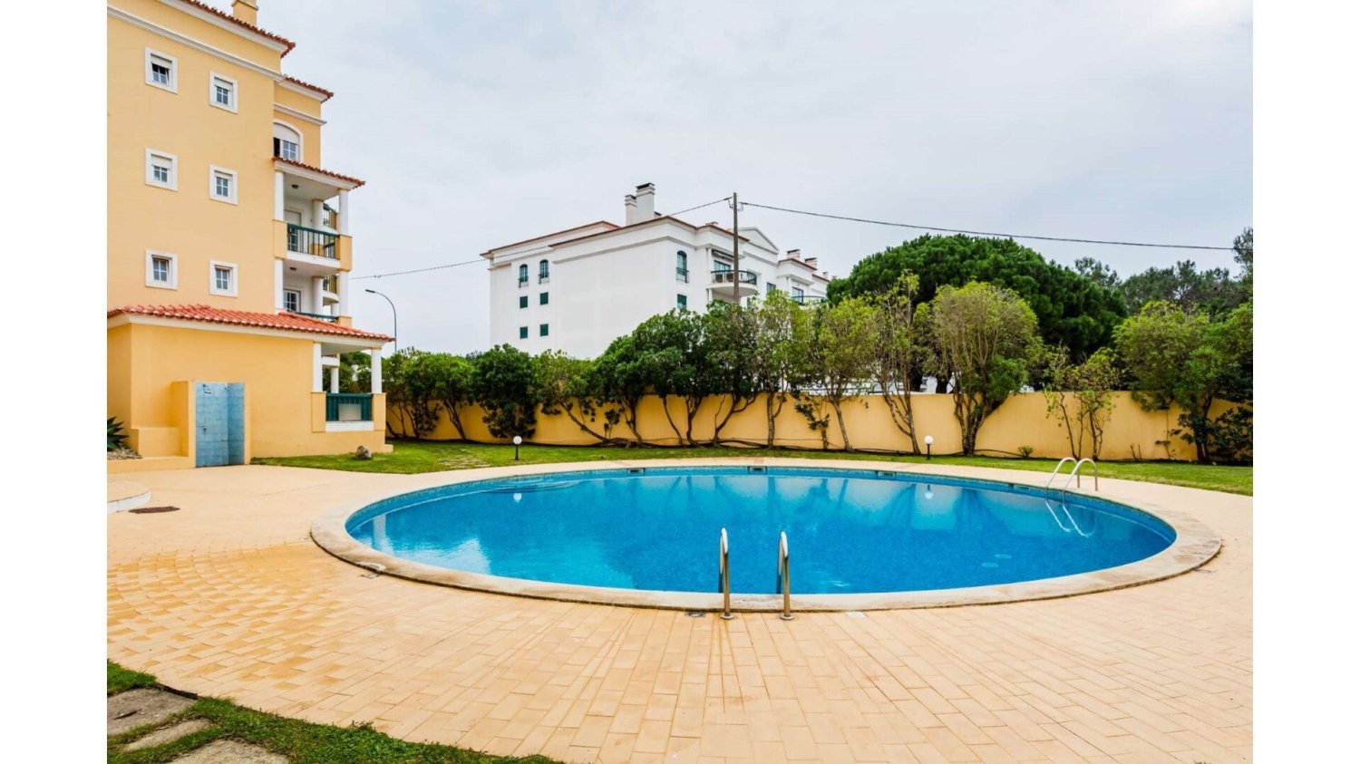 2 bedrooms Apartment in Cascais, Portugal No. 124171