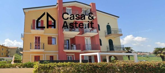 5 rooms Apartment in Potenza Picena, Italy No. 96679 3