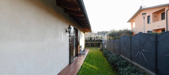 3 bedrooms Villa in Brescia, Italy No. 174592 39