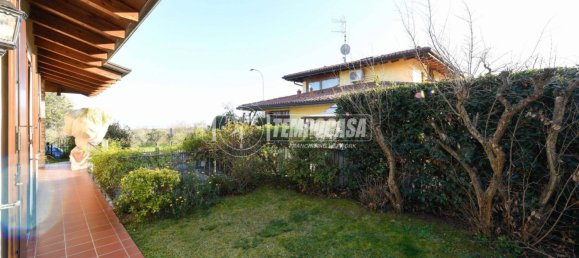 3 bedrooms Villa in Brescia, Italy No. 174592 34