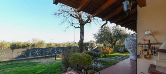 3 bedrooms Villa in Brescia, Italy No. 174592 3