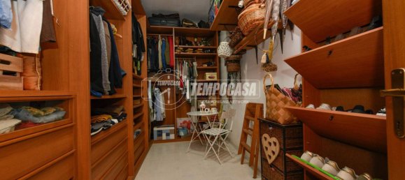 3 bedrooms Villa in Brescia, Italy No. 174592 32