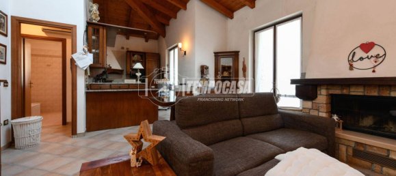 3 bedrooms Villa in Brescia, Italy No. 174592 6