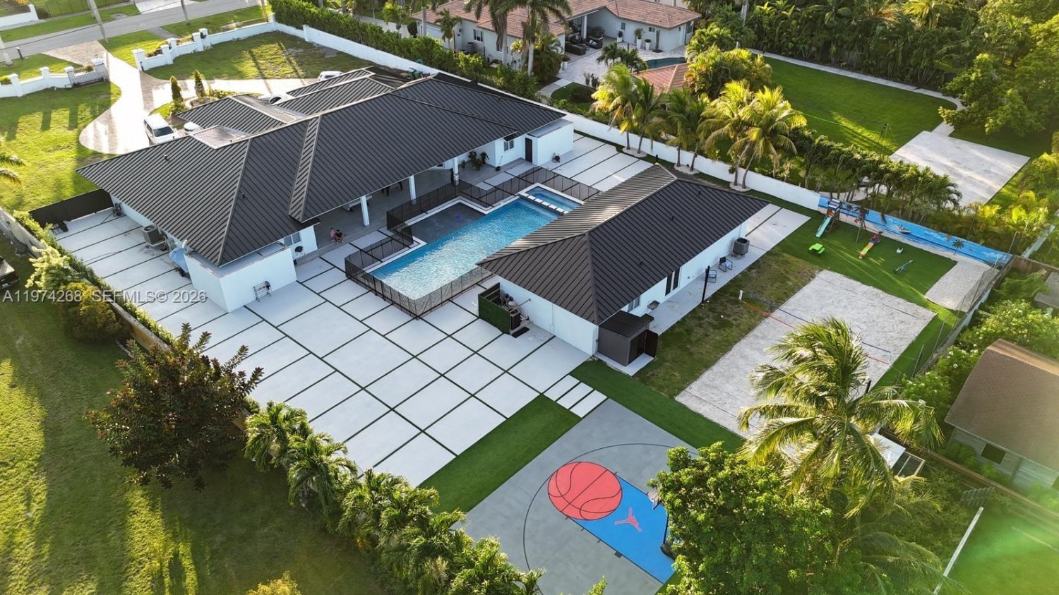 6 Schlafzimmer Villa in Miami, USA, Nr. 615427