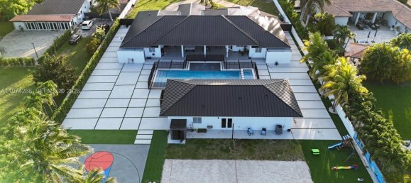 6 Schlafzimmer Villa in Miami, USA, Nr. 615427 5