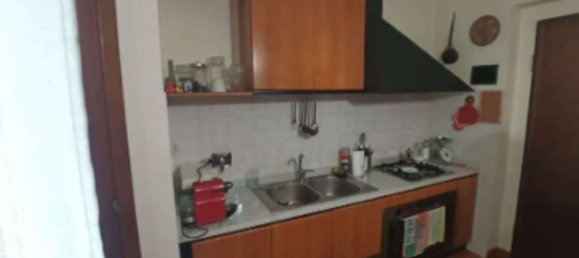4 Schlafzimmer Wohnung in Turin, Italy, Nr. 374911 2