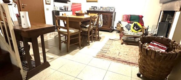 5 rooms Apartment in Massa, Italy No. 275383 34