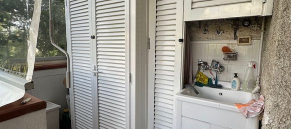 5 rooms Apartment in Massa, Italy No. 275383 12