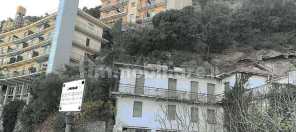 Вилла с 10 спальнями в Ноли, Италия № 283886 4