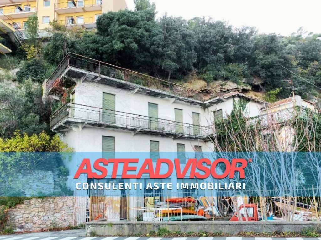 Вилла с 10 спальнями в Ноли, Италия № 283886