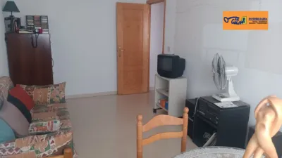 Apartamento de 2 dormitorios en Valdepenas, Spain No. 184178