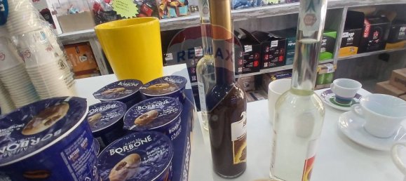 1غرفة عقار تجاري في Naples, Italy رقم 362040 23