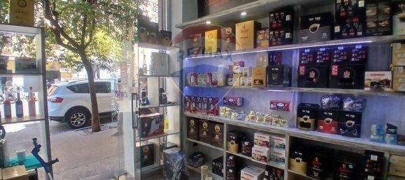 1غرفة عقار تجاري في Naples, Italy رقم 362040 19