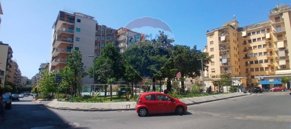 1غرفة عقار تجاري في Naples, Italy رقم 362040 43