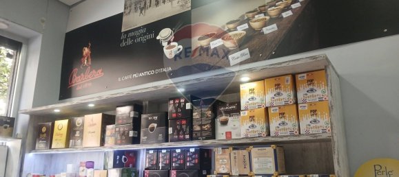 1غرفة عقار تجاري في Naples, Italy رقم 362040 11