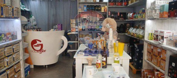 1غرفة عقار تجاري في Naples, Italy رقم 362040 7