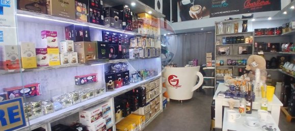 1غرفة عقار تجاري في Naples, Italy رقم 362040 6