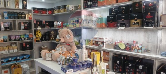 1غرفة عقار تجاري في Naples, Italy رقم 362040 8