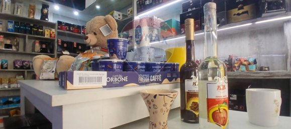 1غرفة عقار تجاري في Naples, Italy رقم 362040 20