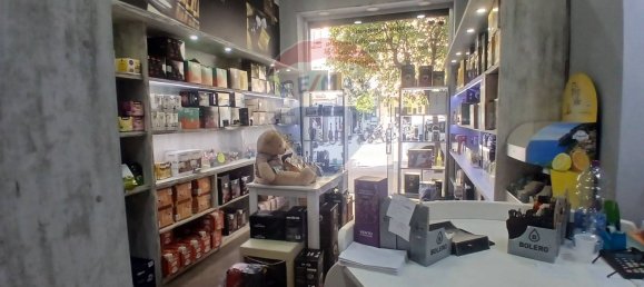 1غرفة عقار تجاري في Naples, Italy رقم 362040 31