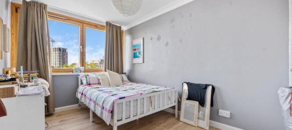 3 bedrooms Apartment in London, United Kingdom No. 12545 12