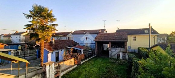 2 bedrooms House in Verolengo, Italy No. 147018 5