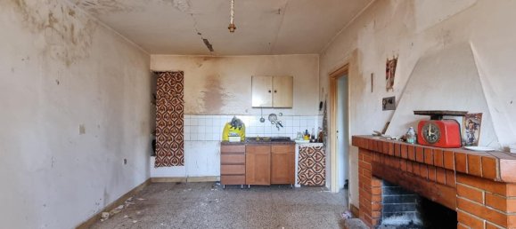 Edifício de 5 divisões em Castiglione Messer Raimondo, Italy N.º 132012 9