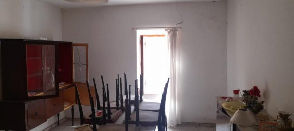 Edifício de 5 divisões em Castiglione Messer Raimondo, Italy N.º 132012 11