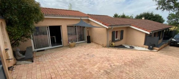 Casa de 6 dormitorios en Colombier-Saugnieu, France No. 199932 3