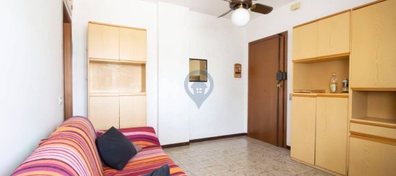 2-salle Appartement à Alba Adriatica, Italy No. 99622 15
