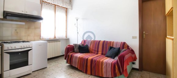 2-salle Appartement à Alba Adriatica, Italy No. 99622 13
