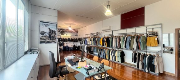 350m² Office in Basque Autonomous Community, Spain No. 156728 3