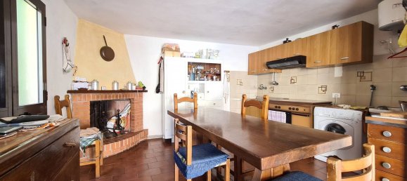 13 rooms House in Camaiore, Italy No. 212414 23