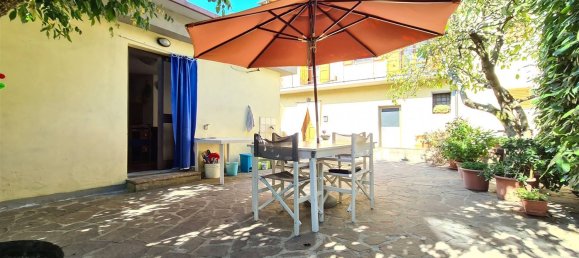 13 rooms House in Camaiore, Italy No. 212414 8