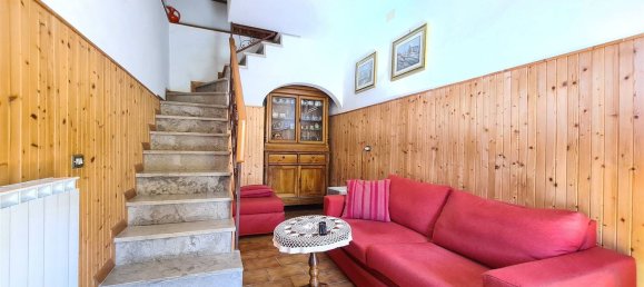 13 rooms House in Camaiore, Italy No. 212414 11