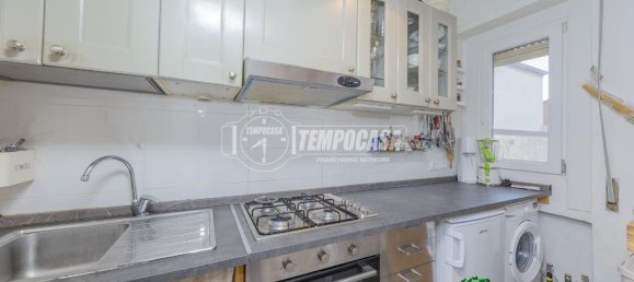 Квартира с 3 комнатами в Павия, Италия № 121080 5