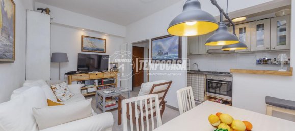 Квартира с 3 комнатами в Павия, Италия № 121080 6