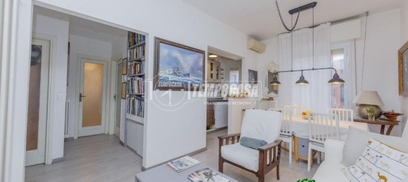 Квартира с 3 комнатами в Павия, Италия № 121080 9