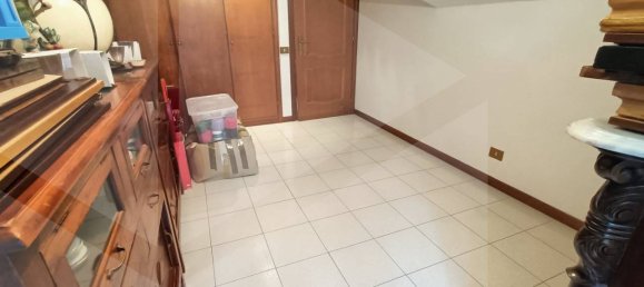 6-Zimmer Wohnung in Ciampino, Italy, Nr. 20740 22