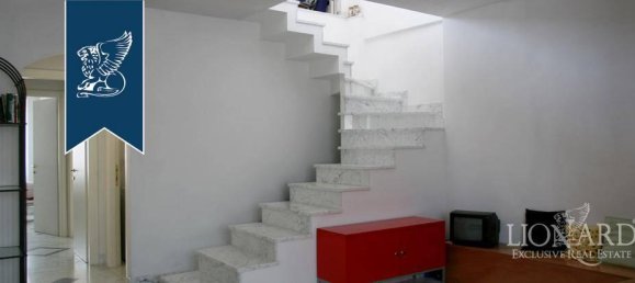 2 bedrooms Apartment in Camaiore, Italy No. 381073 5