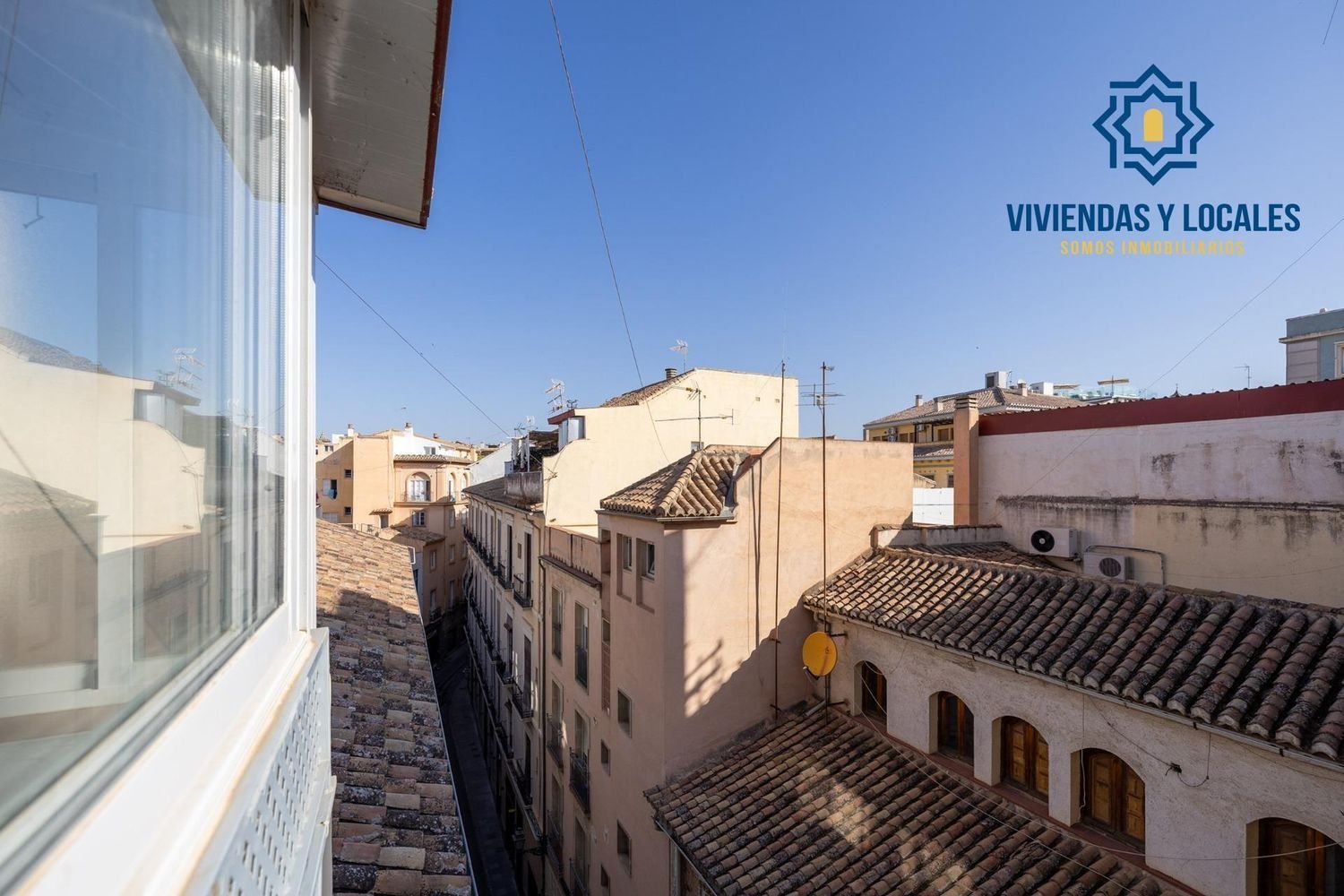 3 bedrooms Penthouse in Granada, Spain No. 228943