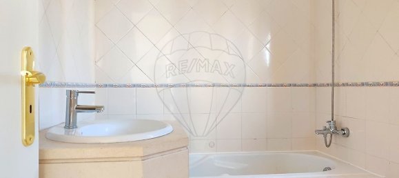 3 bedrooms House in Cascais, Portugal No. 179598 26