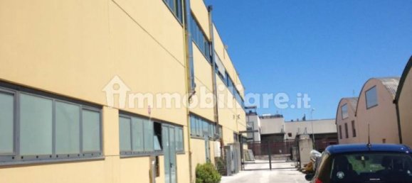 Коммерческая недвижимость с 5 комнатами в Сенигаллия, Италия № 85483 2