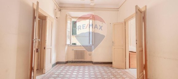 5 rooms Apartment in Jesi, Italy No. 1747 6
