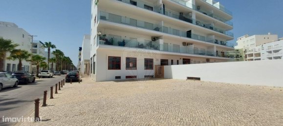 Gewerbliche Immobilie in Quarteira, Portugal 128m², Nr. 279101 8